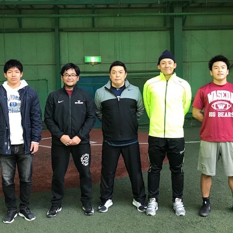 左から早稲田大アメフト部高根選手、櫻井コーチ、わたし、栗山選手、RB元山選手